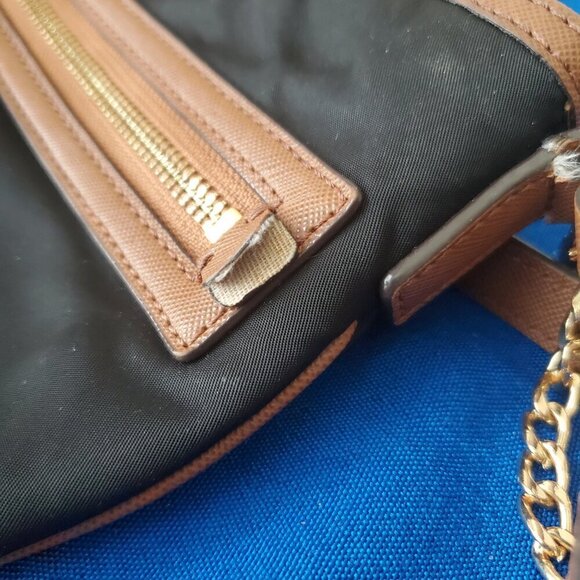 MICHAEL Michael Kors Kempton Small Black Cross body bag - Picture 12 of 12